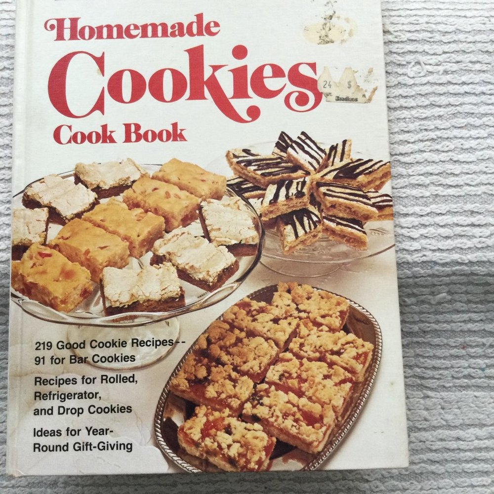 BAKING COOKIES  Cookbook  1975 1st Edition